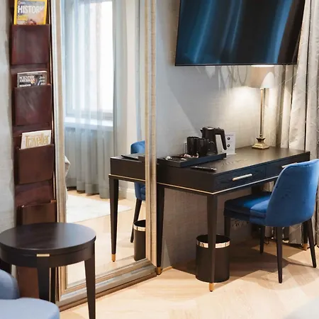 Hotel Bastian *